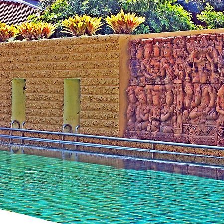 Royal Lee Resort And Spa Nai Yang Exterior foto