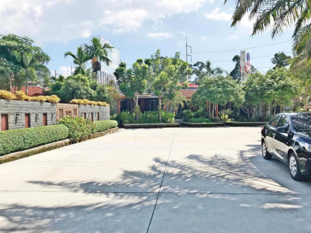 Royal Lee Resort And Spa Nai Yang Exterior foto