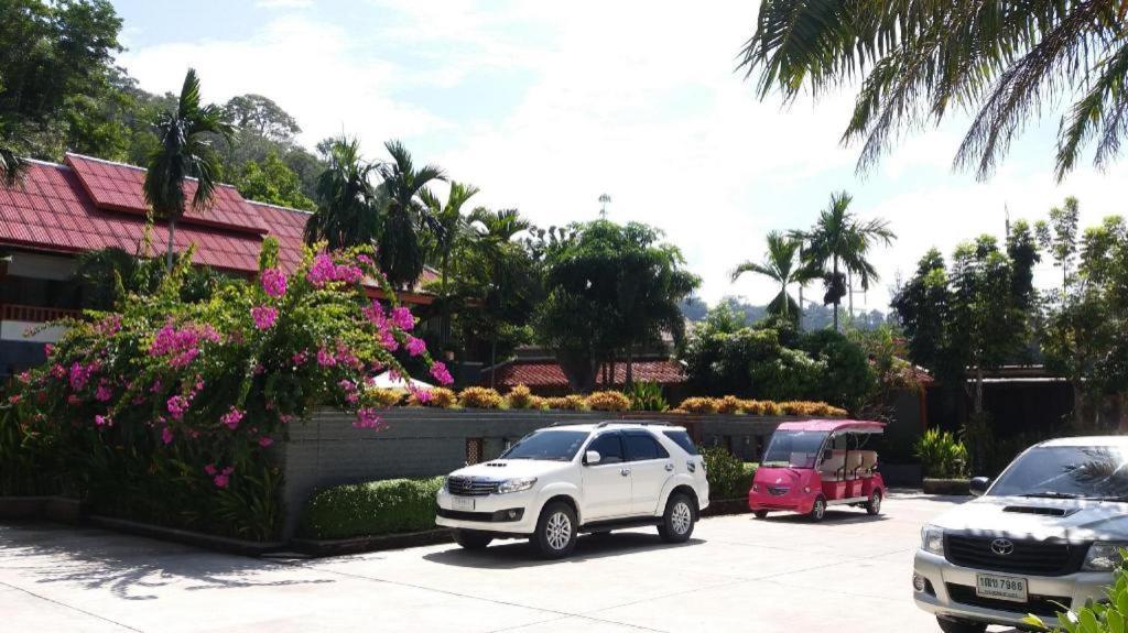 Royal Lee Resort And Spa Nai Yang Exterior foto